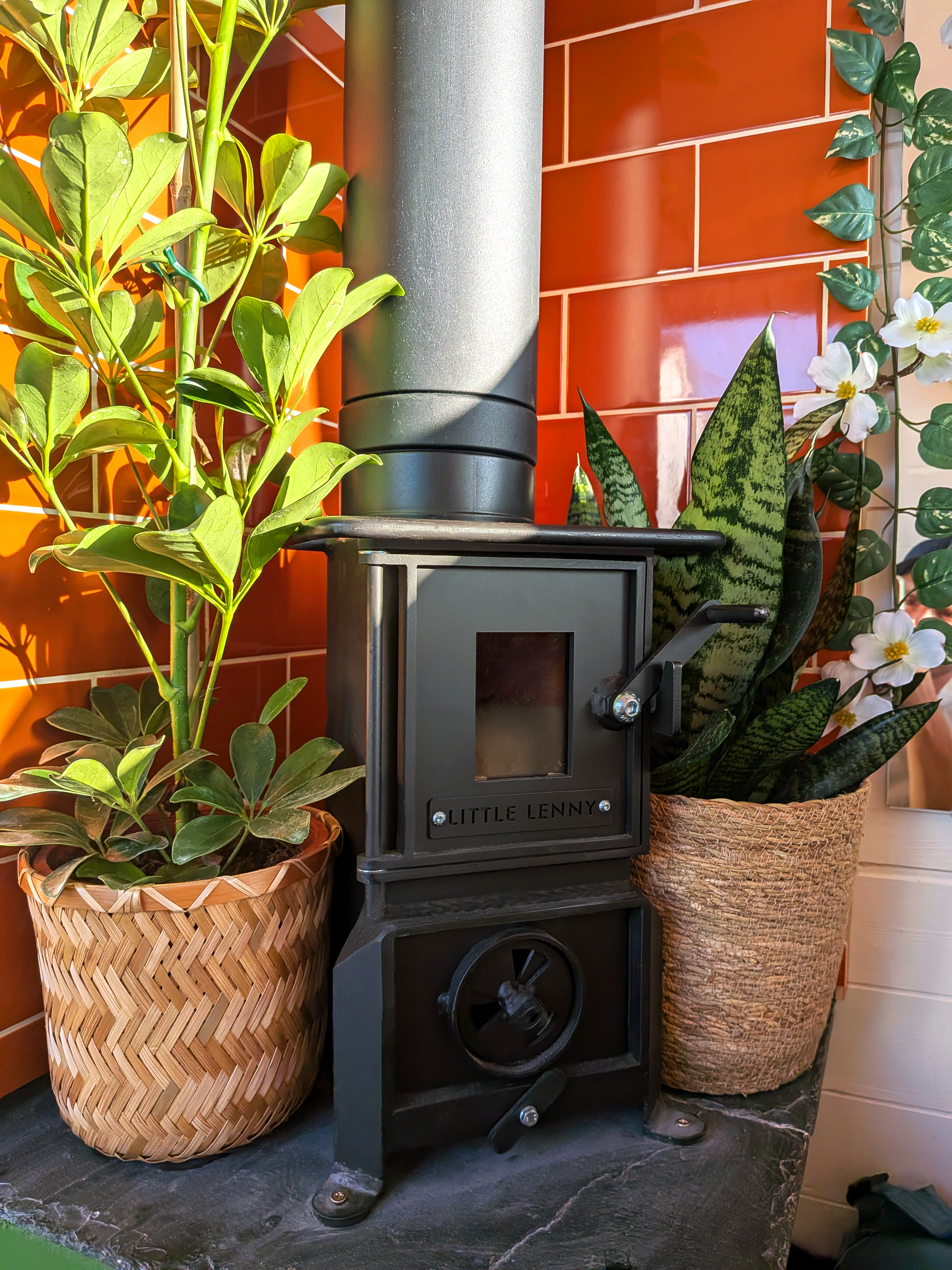 Compact Multi-Fuel Wood Burner for Campervans Small Spaces